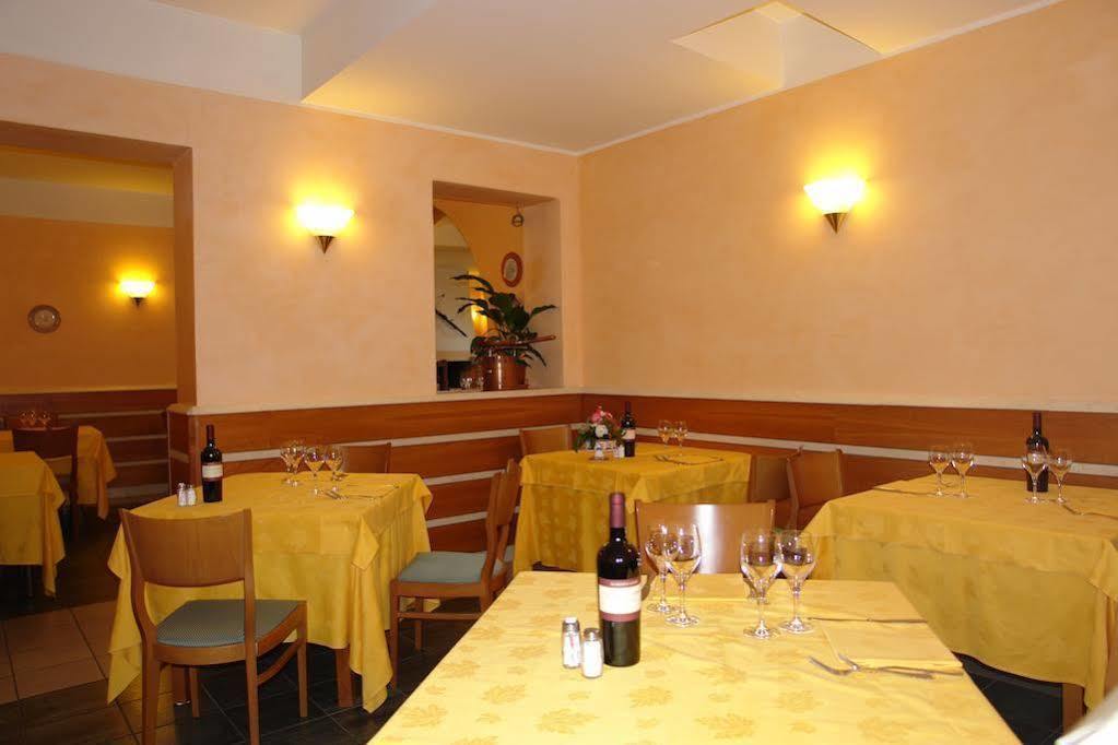 Piccione Hotel Il Castellaccio מראה חיצוני תמונה